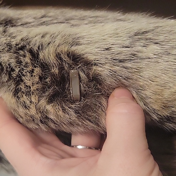 Lauren Ralph Lauren Faux Fur Vest - Picture 6 of 8